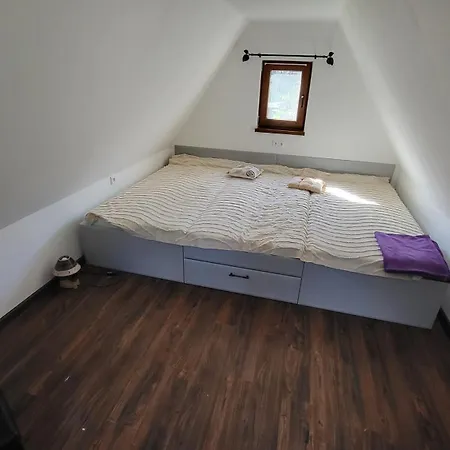 Apartament So Zahradou
