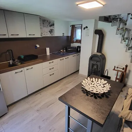 Apartmán So Záhradou Lutila